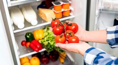 مضرات نگهداری گوجه فرنگی در یخچال رو میدونستی؟