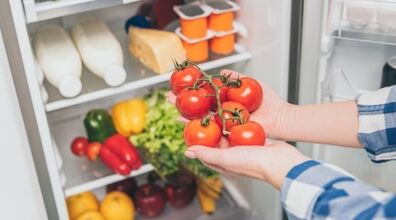 مضرات نگهداری گوجه فرنگی در یخچال رو میدونستی؟