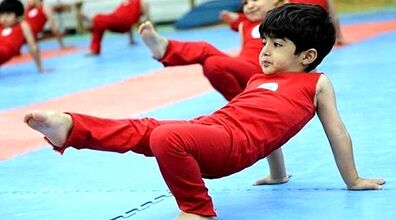  ورزش صبحگاهی برای کودکان و نوجوانان | تمرینات پا، بازو و شکم + فیلم