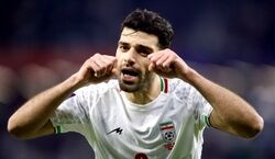 (کلیپ طنز) شوخی خنده دار مهدی طارمی با رفیق پرتغالیش 