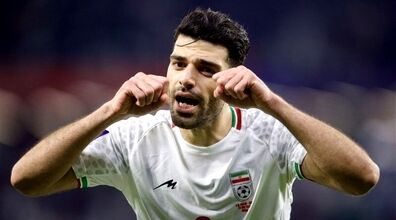 (کلیپ طنز) شوخی خنده دار مهدی طارمی با رفیق پرتغالیش 