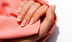 نکاتی مهم برای داشتن ناخن‌های سالم و زیبا | روش های خانگی تقویت ناخن 