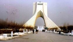 ۱۰ عکس از ۱۰ میدان تهران در نوروز 1363 | 40 سال پیش تهران چه شکلی بود؟