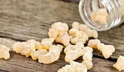  روغن کندر استفاده کن تا پوستت مثل سلبریتی ها بشه! 