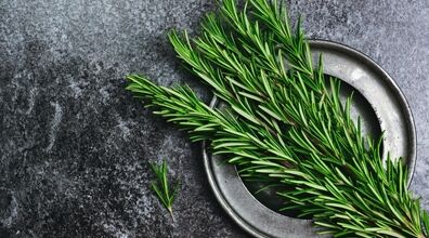  تسکین طبیعی دردهای مفصلی با استفاده از رزماری 