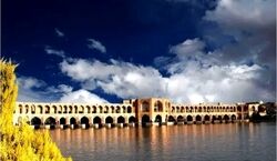 تصاویر قدیمی پل خواجو اصفهان از ۱۰۰ صد سال پیش! 