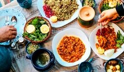 توصیه های غذایی که باید برای سفر جدی بگیرید!