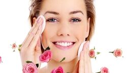 با ماسک گل ختمی صورتتو شفاف و روشن کن + روش 