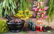 معروف ترین عرقیات گیاهی و طبع آنها + خواص