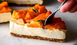 این بار با خرمالو چیز کیک بپز+ طرز تهیه 