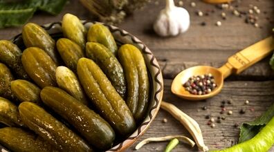 اگه خیارشور خونگیت شل میشه یه میخ کارتو راه میندازه! + ویدیو 