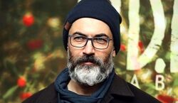  ژست صمیمانه پارسا پیروزفر و هدی زین العابدین در پشت صحنه «در انتهای شب» 