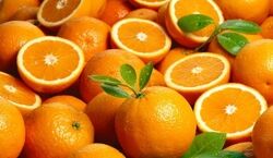 خواص خوردن پرتقال در حمام برای مردان | دلایلی که باید آقایان پرتقال بخورند