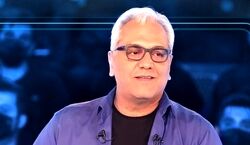 نصب بیلبورد وحشت‌ برانگیز از مهران مدیری با صورت خون آلود در تهران + فیلم