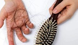 اگه تو حموم دسته دسته ریزش مو داری به این علته !