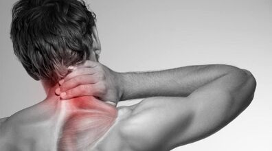 علائم گردن درد چیست؟ | روش های خانگی پیشگیری و درمان گردن درد