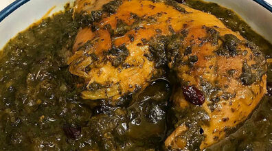 طرز تهیه خورش آلو اسفناج مجلسی با مرغ + فیلم آموزشی