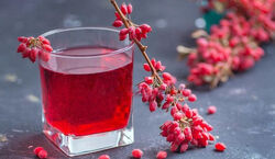 جوش های صورتت رو با آب زرشک درمان کن + طرز تهیه و خواص