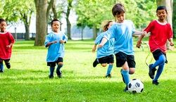 تابستون بچه ها رو چه کلاس ورزشی بفرستیم؟ | معرفی رشته های ورزشی مخصوص کودکان در رده سنی مختلف