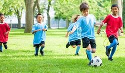 تابستون بچه ها رو چه کلاس ورزشی بفرستیم؟ | معرفی رشته های ورزشی مخصوص کودکان در رده سنی مختلف