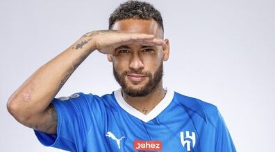 نصب مجسمه خنده دار نیمار  در هتل اسپیناس!! + عکس جنجالی