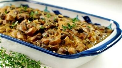 روش پخت سریع خورشت قارچ با طعمی لذیذ + فیلم آموزشی