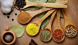 هر ادویه رو چه زمانی باید بریزیم تو غذا ؟ +فیلم