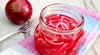 طرز تهیه ترشی پیاز قرمز حلقه ای + نکات