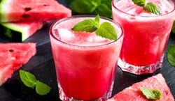 طرز تهیه اسموتی هندوانه؛ نوشیدنی سرد و خنک برای تابستان 