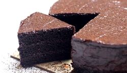 دسر های ساده و خوشمزه کیک خیس شکلاتی | طرز تهیه کیک خیس