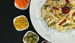 طرز تهیه سالاد ماکارونی ساده خانگی با کمترین مواد | سالاد ماکارونی رو اینجوری بپز