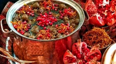 طرز تهیه آش انار به سبک شهرهای مختلف ایران برای شب یلدا 