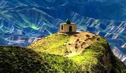 هشدار به گردشگران شمال کشور | هجوم حشرات سمی به استان گلستان