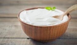 خوردن ماست برای این افراد ممنوع + توضیحات