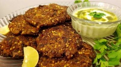 چپلی کباب افغانستانی خوشمزه و لذیذ با گوشت چرخ کرده + طرز تهیه