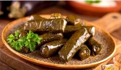دلمه هات رو مجلسی بپیچ | طرز پیچیدن دلمه برگ مو  + 3 فیلم آموزشی
