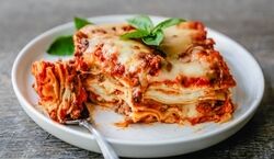 لازانیای ایتالیایی رو به روش کته ای بدون فر بپز + طرز تهیه